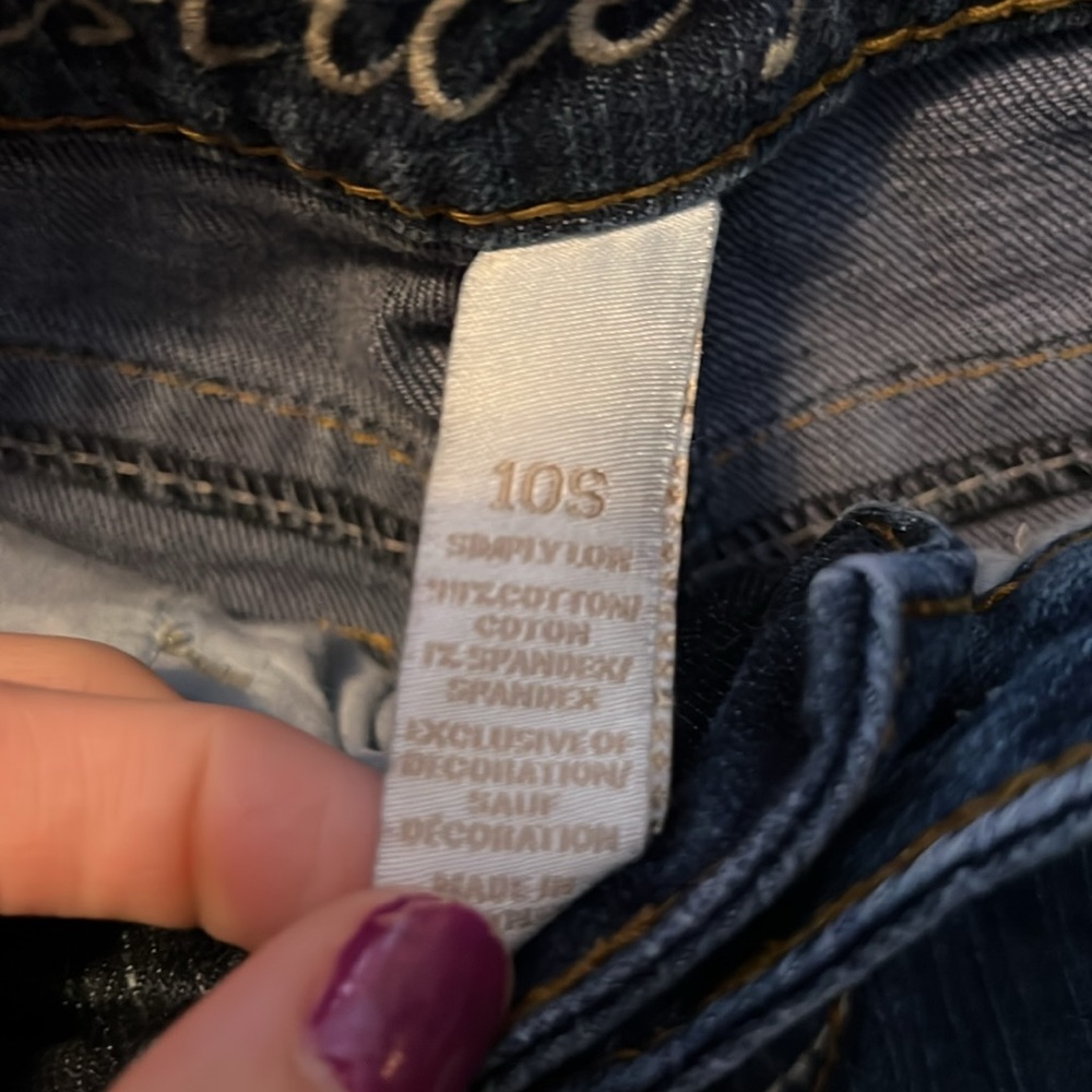 Justice Distressed Jeans. - Picture 4 of 8